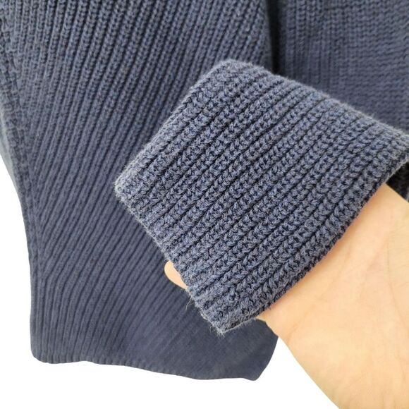2/$20 Gap Navy Blue Knitted Sweater Top Size: M - Picture 7 of 8